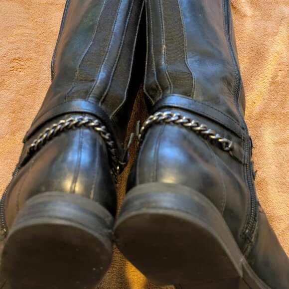 Marc Fisher women's black leather riding boots,knee high,chian buckle 6.5M - Picture 4 of 7